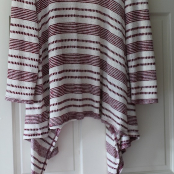 Sweater Weather! Cal Style Burgundy/cream Cardigan - Picture 6 of 7